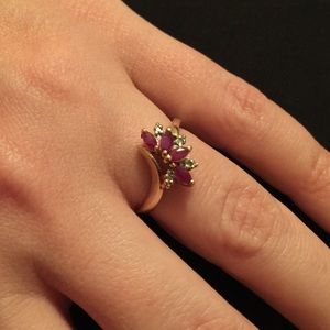 10K Gold Ring with Ruby color Gemstones